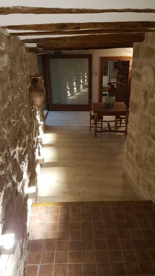Lastias Valderrobres Buitenkant foto