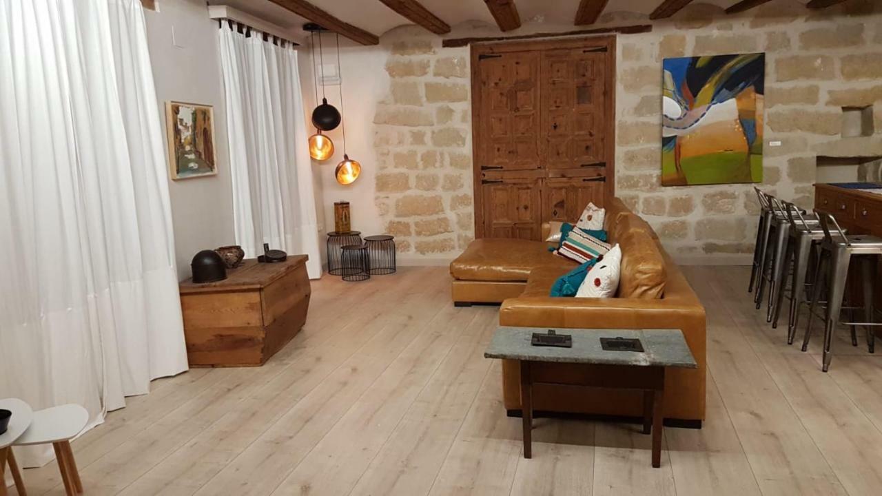 Lastias Valderrobres Buitenkant foto