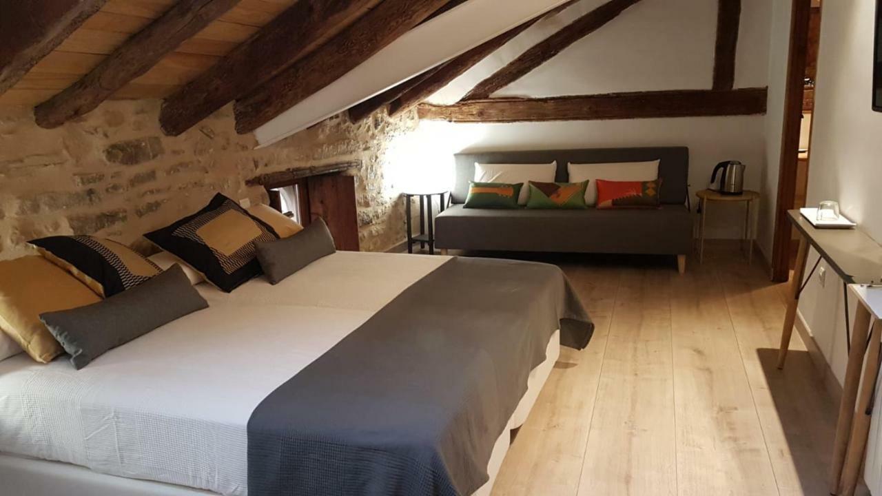 Lastias Valderrobres Buitenkant foto