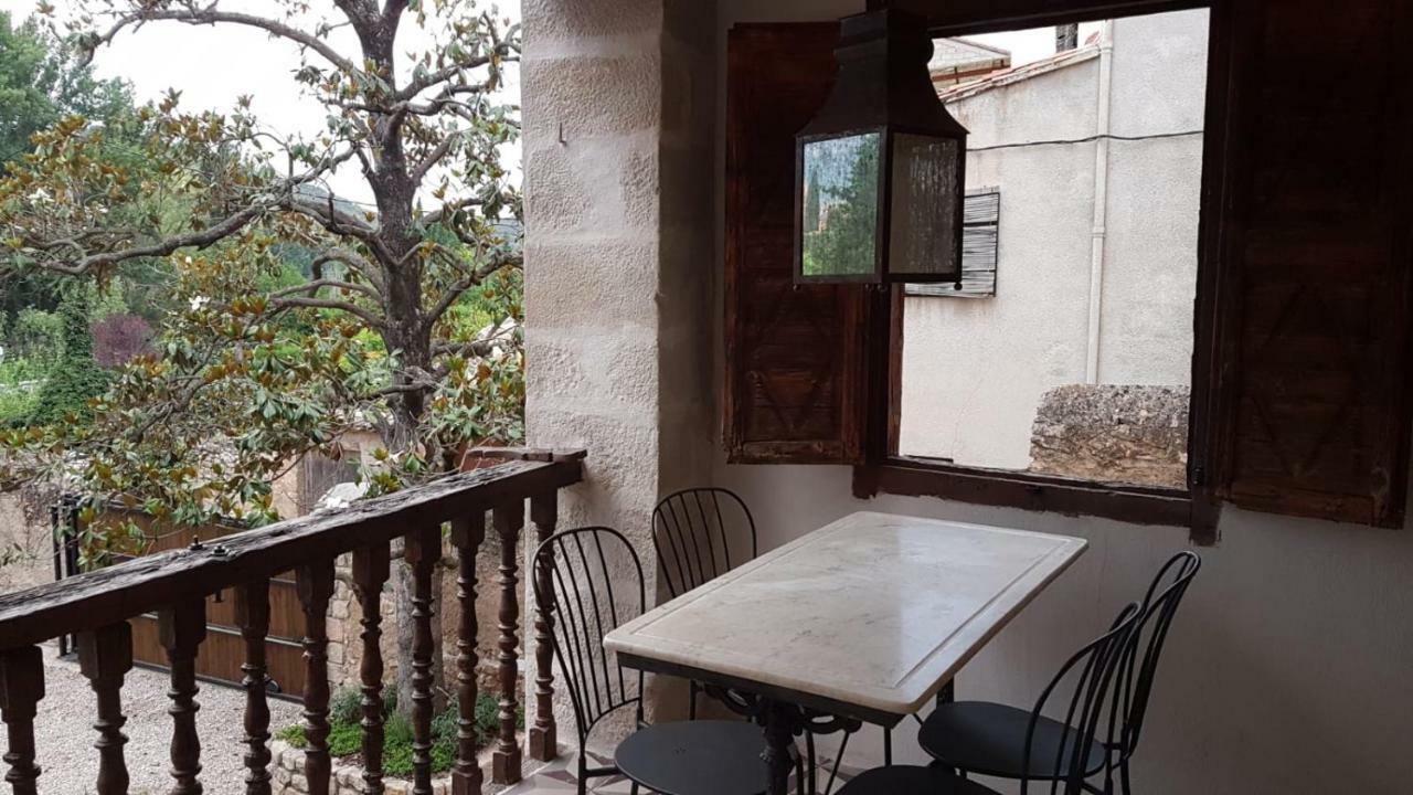 Lastias Valderrobres Buitenkant foto